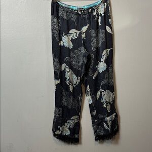 bebe vintage silk Black blue Cream Patterned women’s pajama pants with fringes L